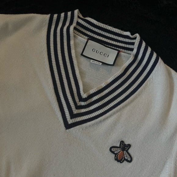 Authentic Gucci BEE Embroidery V-neck Knit Sweater - Picture 7 of 13